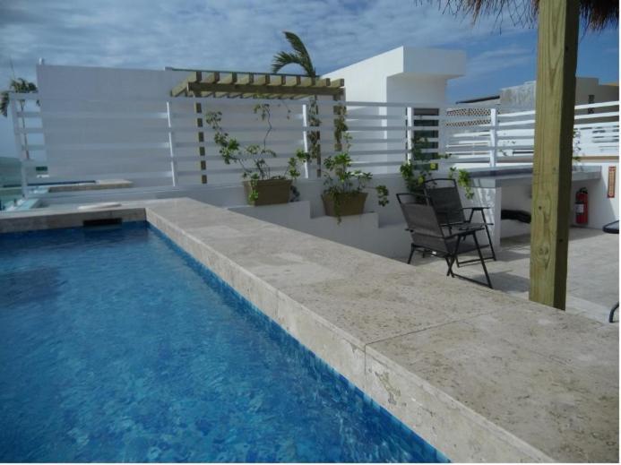 Hotel Palmarena & Residences - Long Comfort With Parking, Sauna, Gym & Pool - Steps From 5th Avenue
